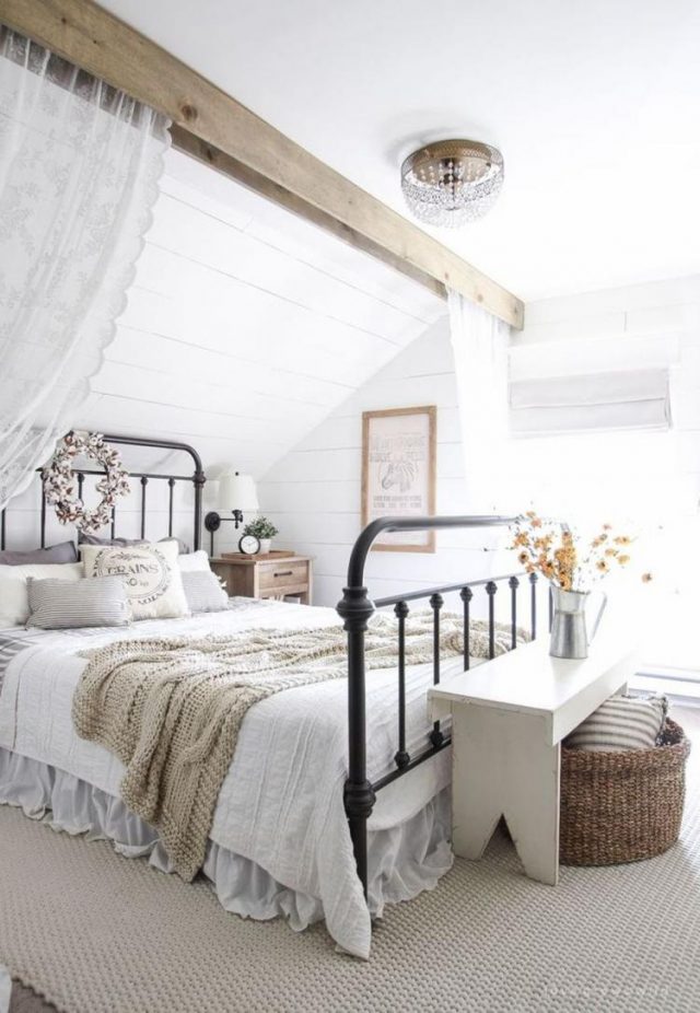 35+ Cozy Farmhouse Master Bedroom Decorating Ideas - Page 16 Of 39