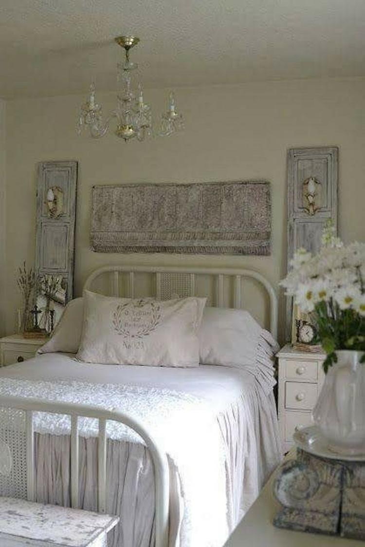 35+ Cozy Farmhouse Master Bedroom Decorating Ideas - Page 17 of 39