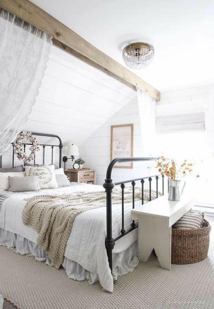 35 Cozy Farmhouse Master Bedroom Decorating Ideas Page 9 Of 39