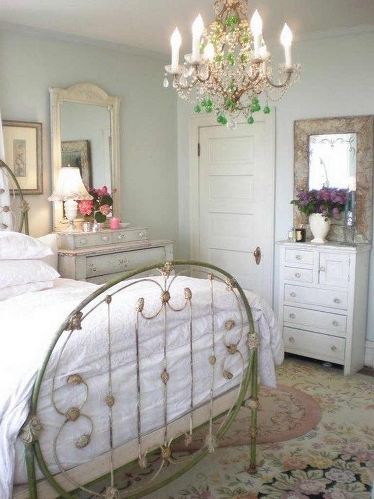 30+ Amazing Shabby Chic Touches to Your Bedroom Design - Page 3 of 27